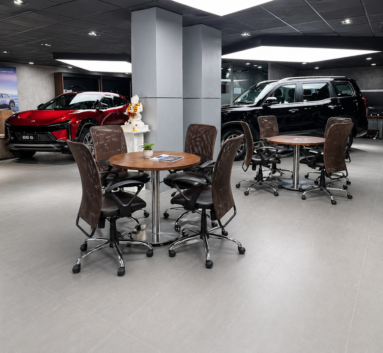 Shuban Sai Kia & Mahindra Showroom View 05
